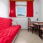 Pensionat Vrebac Badem On The Peljesac Peninsula