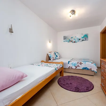 Pensionat Vrebac Badem On The Peljesac Peninsula