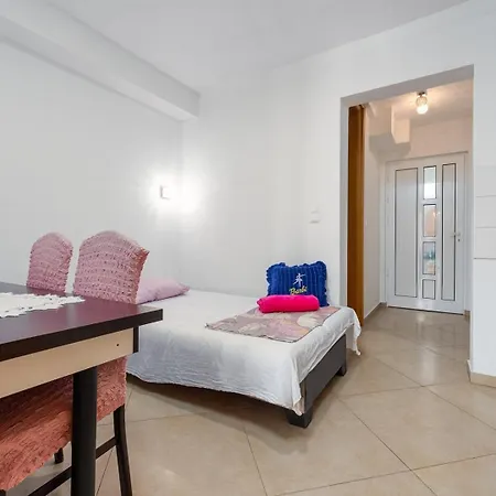 Pensionat Vrebac Badem On The Peljesac Peninsula *