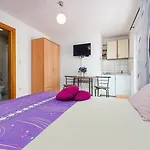 Vrebac Badem On The Peljesac Peninsula Guest house