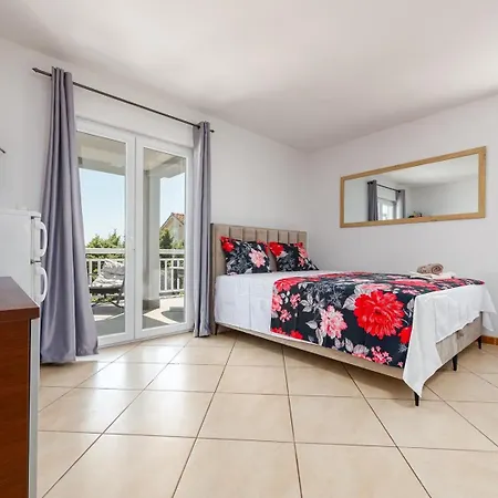 Vrebac Badem On The Peljesac Peninsula Orebic